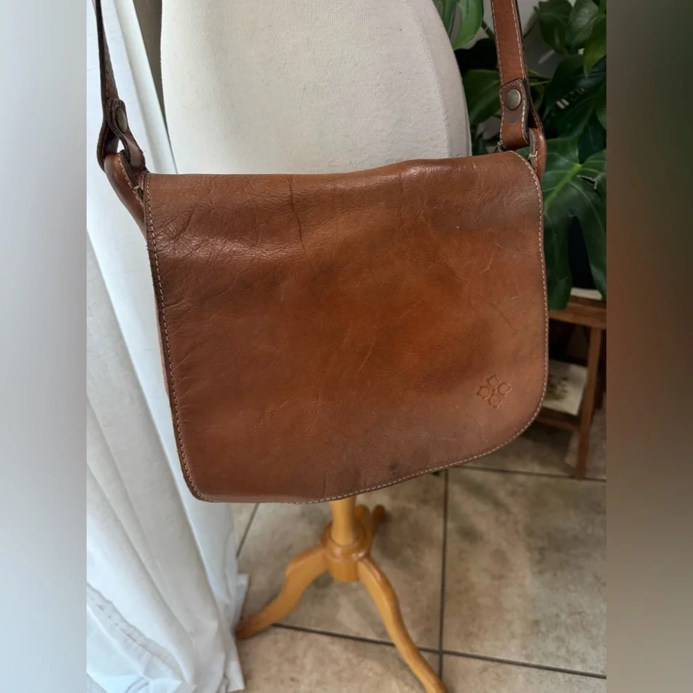 Patricia‎ Nash Brown Leather Crossbody Bag